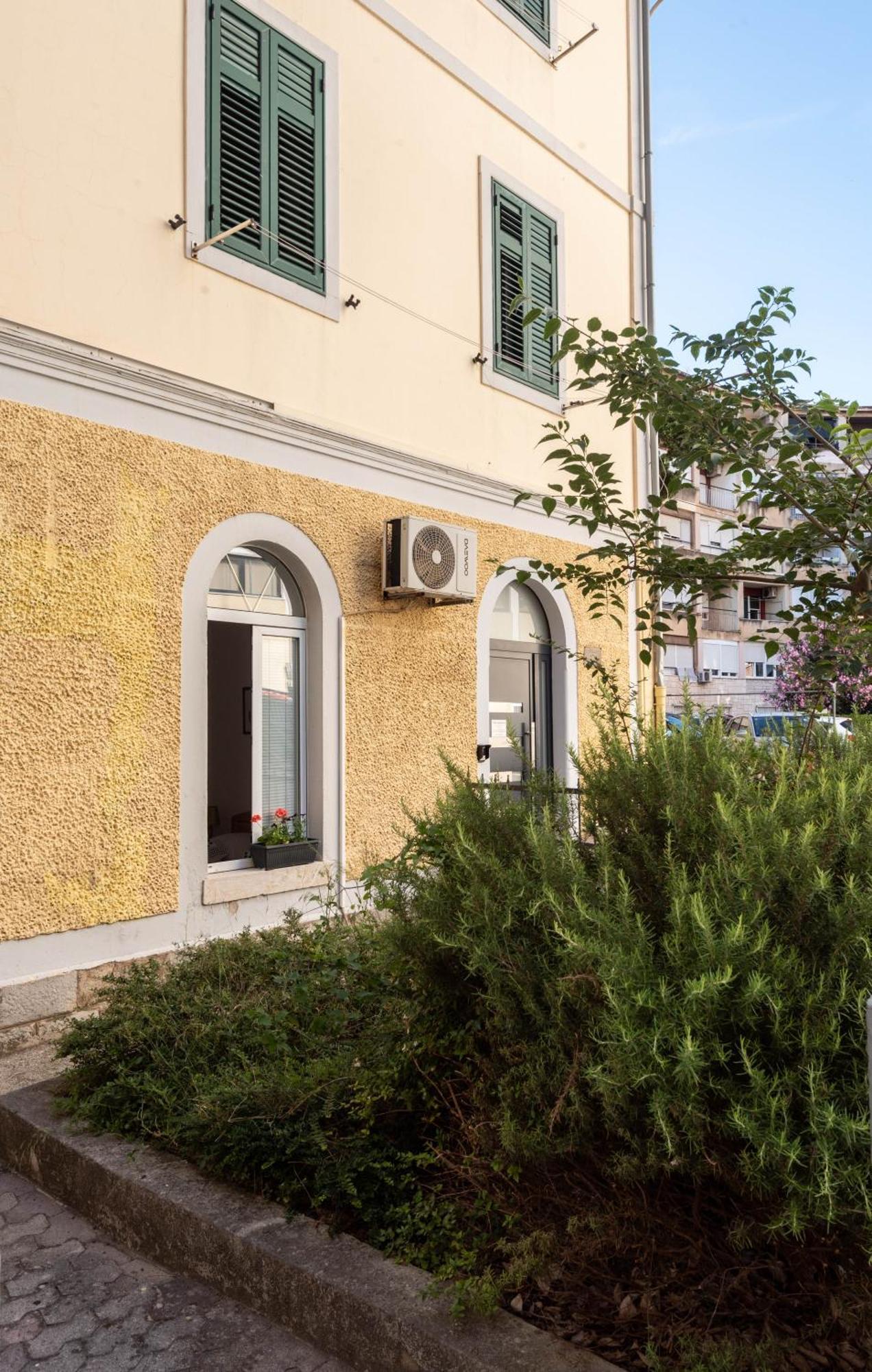 Apartman Kata Διαμέρισμα Σπλιτ Εξωτερικό φωτογραφία